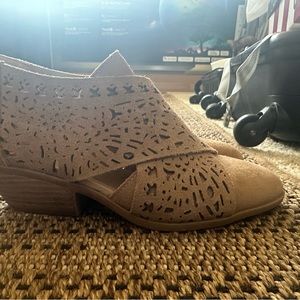 Carlos by Carlos Santana suede booties